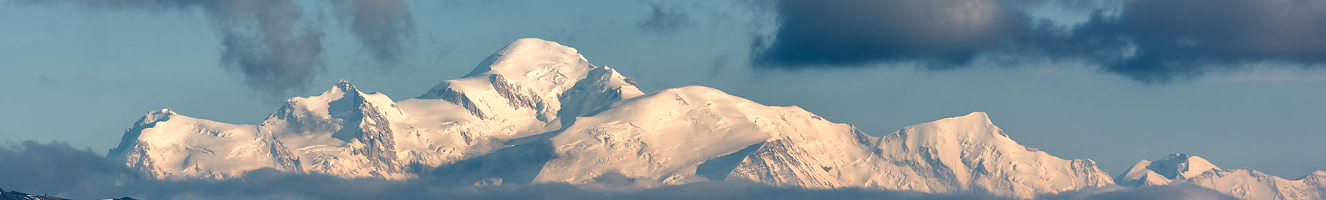 Le Mont-Blanc vu depuis le Tour du Char des Quais