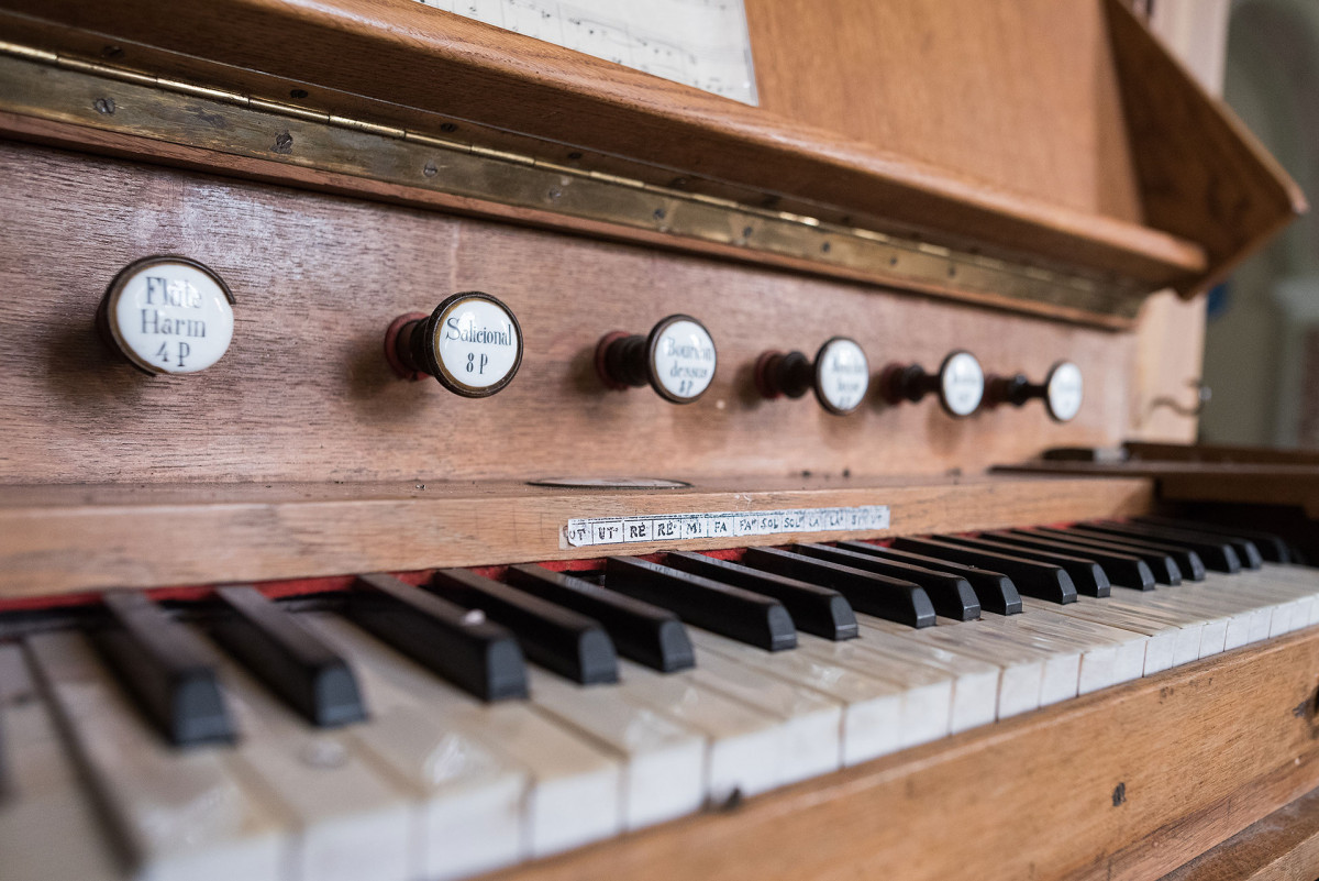 L'orgue daté de 1872