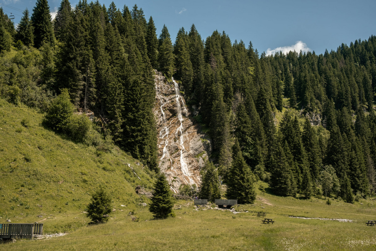 Brochaux Waterfall_Montriond