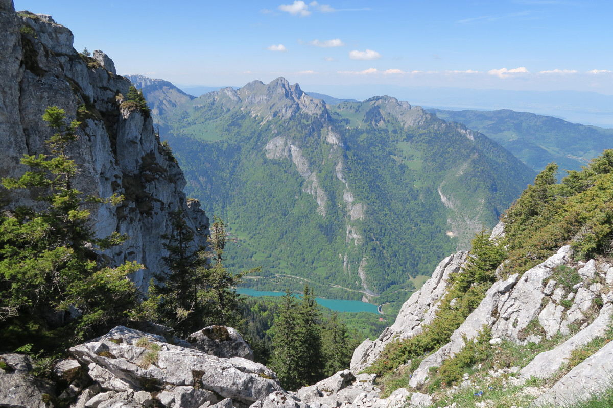 Hiking to Mont Ouzon_Le Biot - © Victor Demilly / Vallée d'Aulps Tourisme Hiking to Mont Ouzon_Le Biot