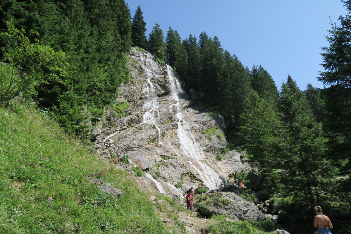 Brochaux Waterfall_Montriond