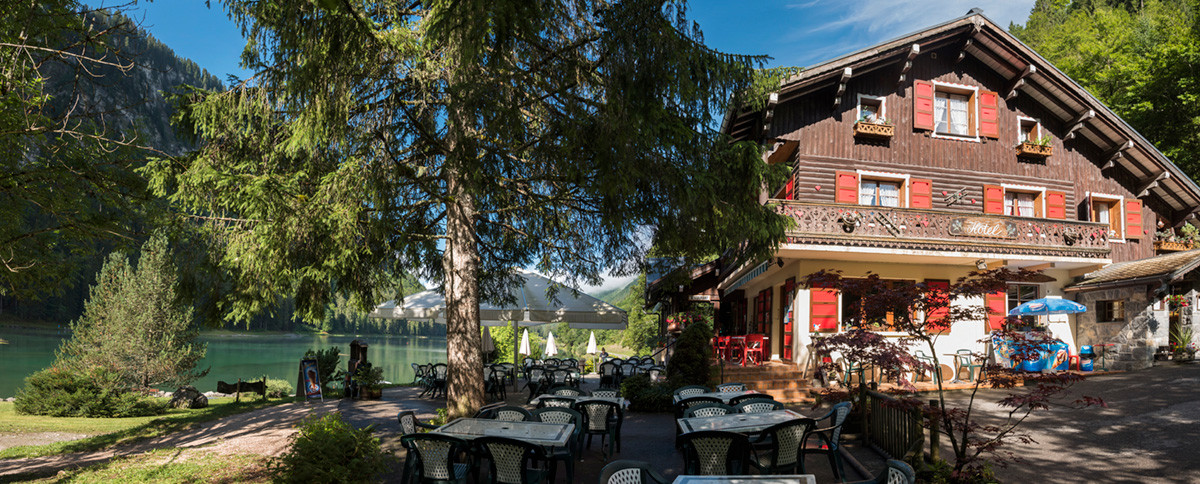 Hôtel Restaurant le Bout du Lac
