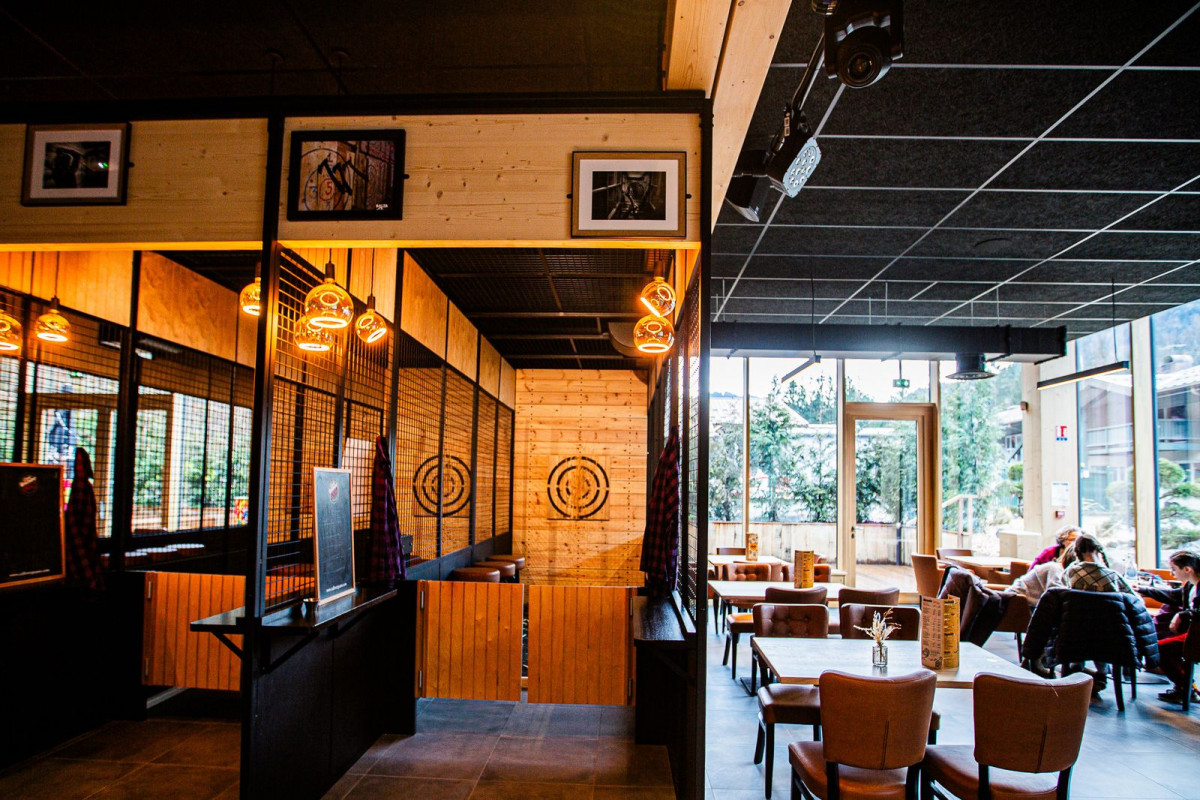 Axe throwing_Saint-Jean-d'Aulps