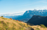 Vue sur les Aravis après le col de la Basse