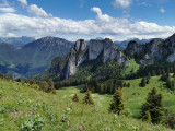 Vue sur les falaises de Mévonne