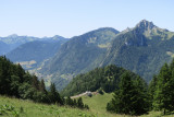 Hiking at Tréchauffé summit_La Forclaz