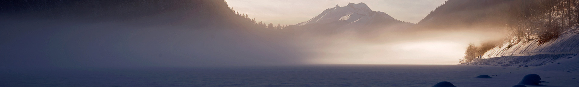 Le Lac de Montriond sous la brume