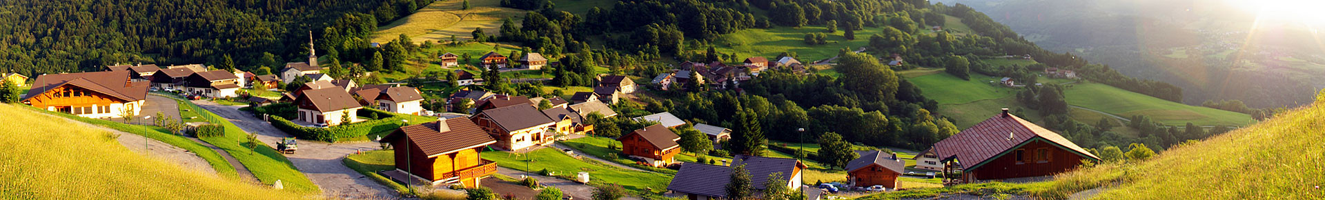 Le village de La Vernaz en été