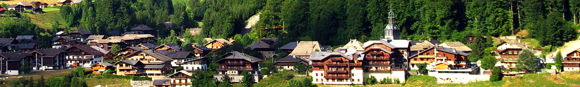 Le village de Montriond en été