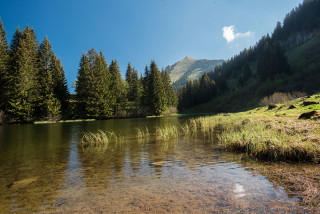 Le Lac de Damoz des Moulins et le Pic de la Corne