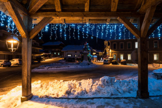 Le centre du village vu depuis la halle du Biot