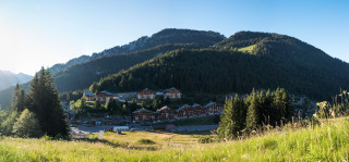 Le Col du Corbier vu depuis le chemin de Drouzin