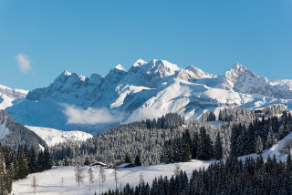 La Vallée d'Aulps en été vue de drône