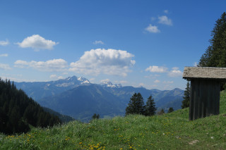 Hiking to Mont Ouzon