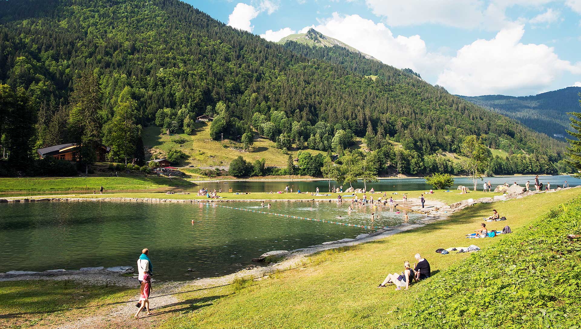 Espace baignade du Lac de Montriond