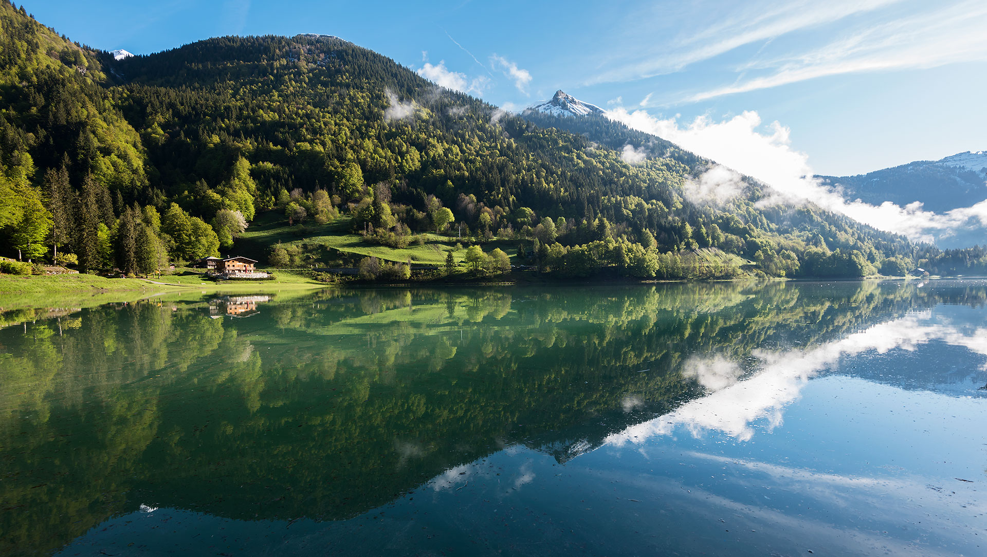 Lac de Montriond appelé aussi lac vert