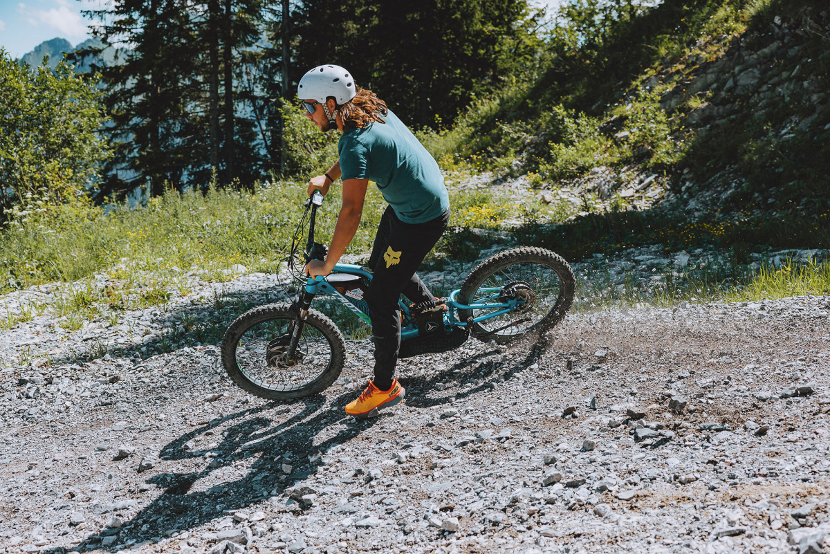 Trottinette de descente - © Oliver Godbold Trottinette de descente