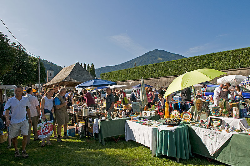 Vide grenier Le Biot