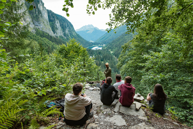 La vue sur le Lac de Montriond depuis les ardoisières