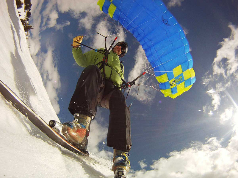 Reportage BFM : speed riding avec l'Ecole de parapente des Portes du Soleil